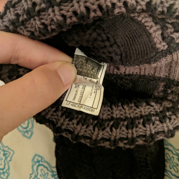 Ugg Sweater Boots - Picture 3 of 6